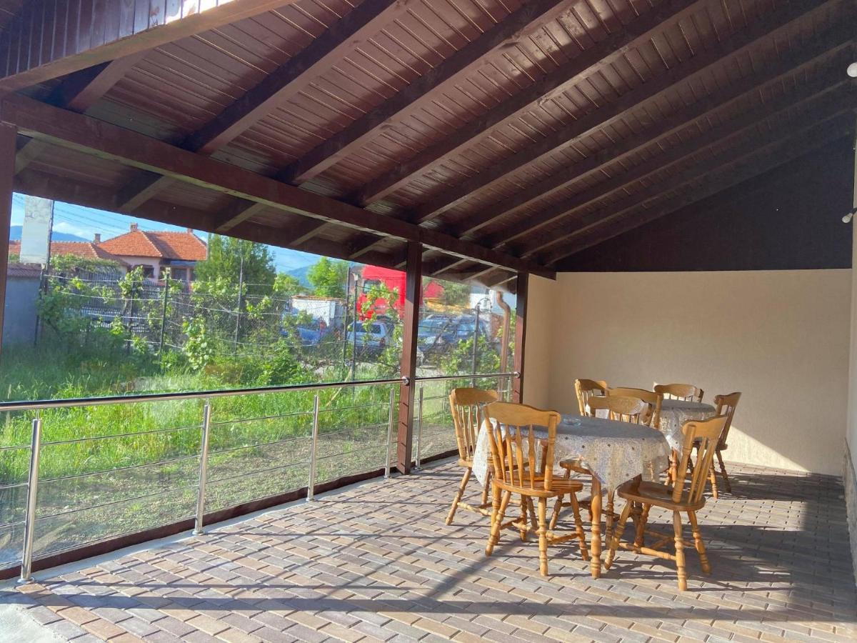 Pensiunea Casa Deny โนวาชิ-สเตรยนี ภายนอก รูปภาพ